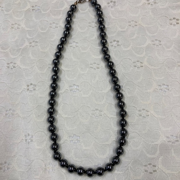 Vintage Hematite Round Bead Necklace - Picture 4 of 5